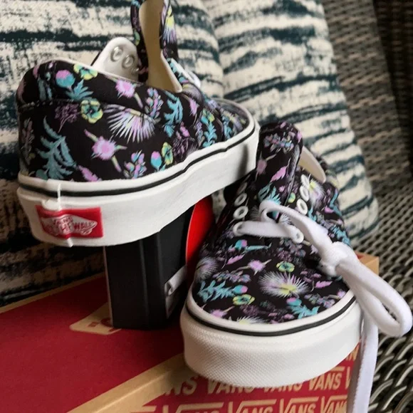 Vans Era Paradise Floral Black/True White WMNS - Picture 10 of 16